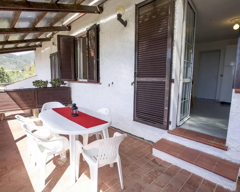 Villa Conti Residence Lacona Exterior photo